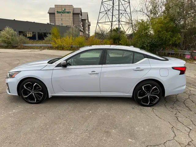2024 Nissan Altima SR AWD | Leather | Camera | GPS | - Photo 5