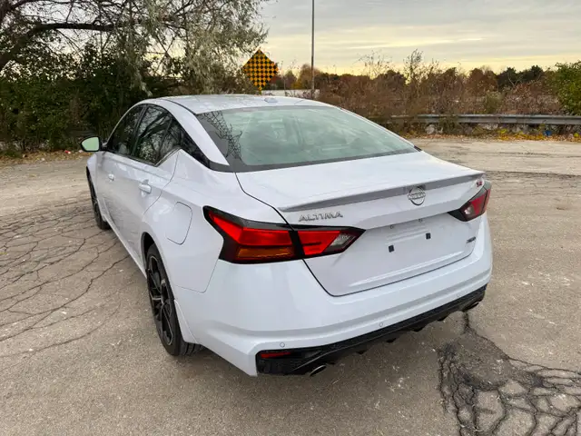 2024 Nissan Altima SR AWD | Leather | Camera | GPS | - Photo 6