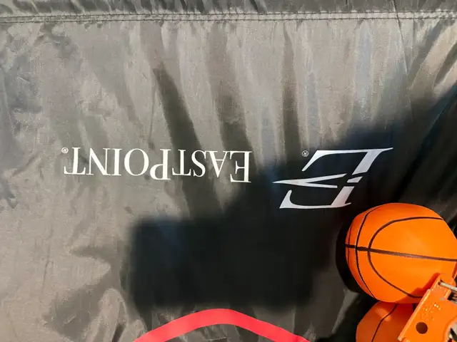 Dual Basketball Shooting Game - Photo 7