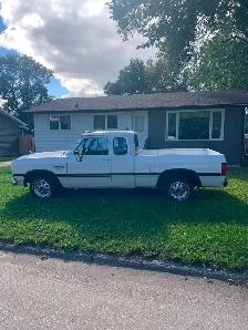 1993 Dodge D150 5.9 Magnum Clubcab shortbox