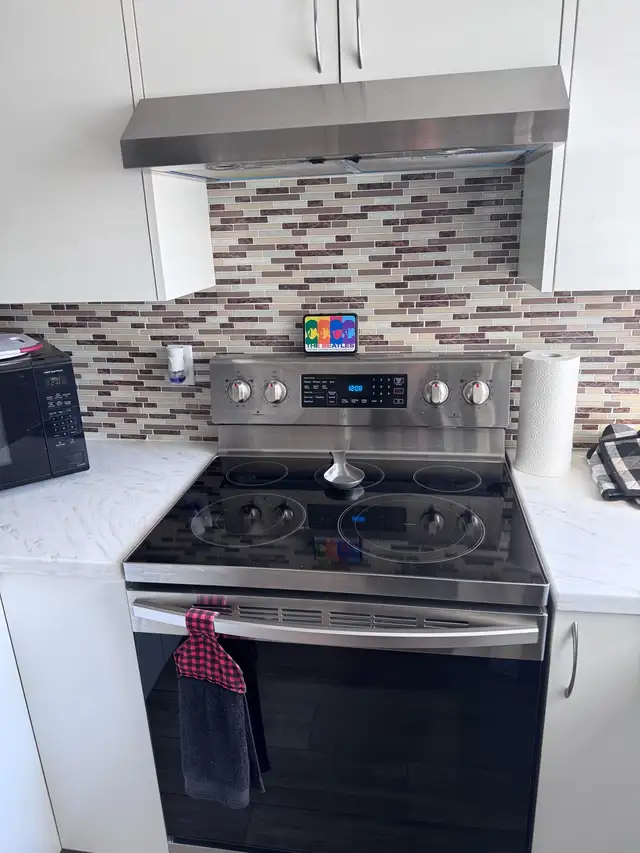 looking  for a handyman to do kitchen backsplash