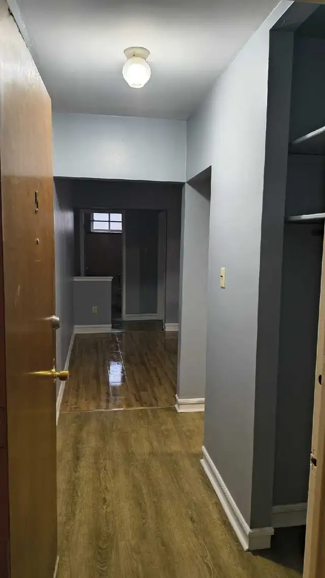 1 Bedroom Apartment available immediately - Photo 5