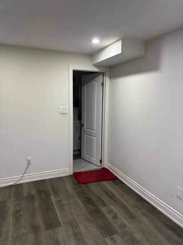 2 Private Rooms for Rent - Bovaird & Chinguacousy, Brampton - Photo 3