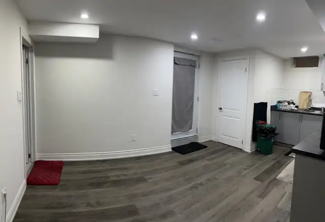 2 Private Rooms for Rent - Bovaird & Chinguacousy, Brampton - Photo 4