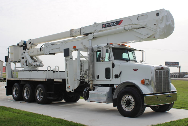 2016 Peterbilt 365 Terex TM125 Bucket Truck - Photo 6