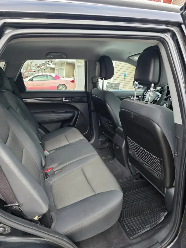 2013 Kia Sorento LX AWD – NEW ENGINE | No Accidents - Photo 7