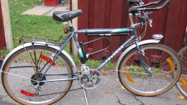 HIS & HERS PEUGEOT ROAD BIKES LOTS OF ACCESSORIES - Photo 7