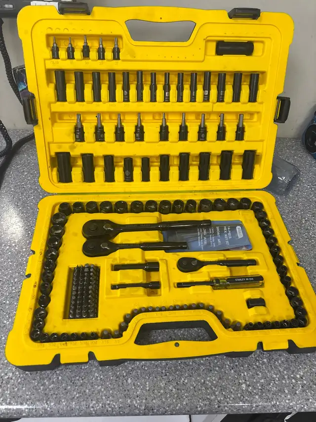 Stanley 197 Piece Professional Socket Set - Photo 2