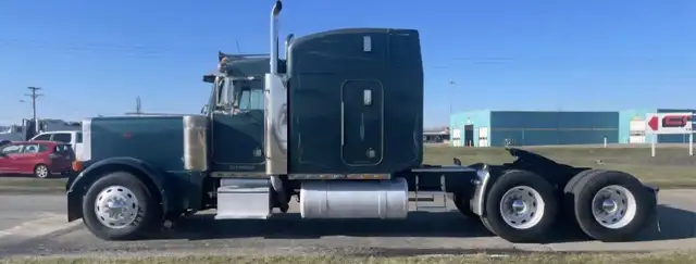 22000 pete 379 runs drives reliable truck - Photo 7