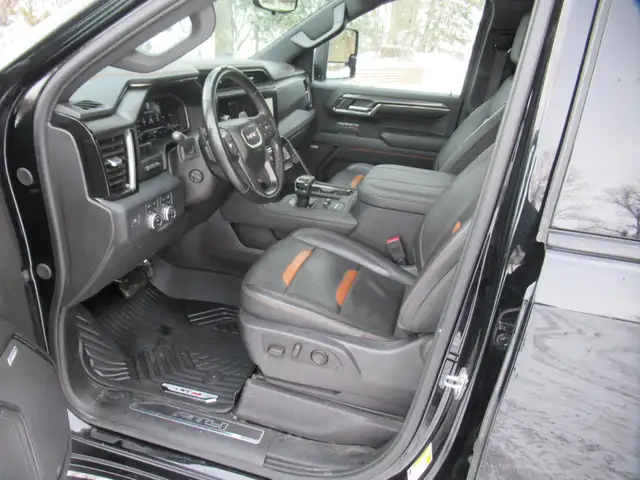 2024 GMC Sierra 1500 AT4 Crew Cab 4WD - Photo 18