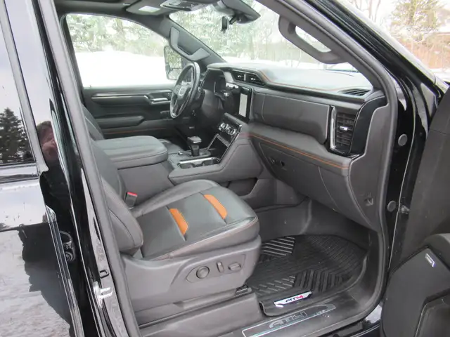 2024 GMC Sierra 1500 AT4 Crew Cab 4WD - Photo 27