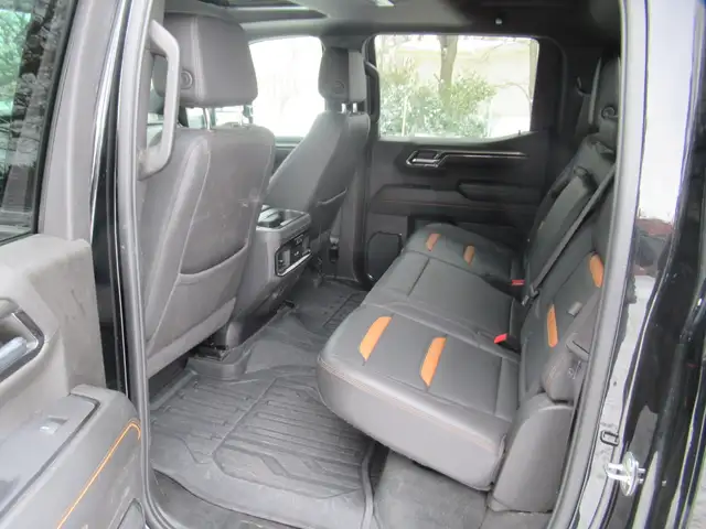 2024 GMC Sierra 1500 AT4 Crew Cab 4WD - Photo 29