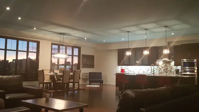 FANTASTIC OPPORTUNITY,LARGE 3BR 3BATH PENTH WALK TO SB HOSPITAL - Photo 3