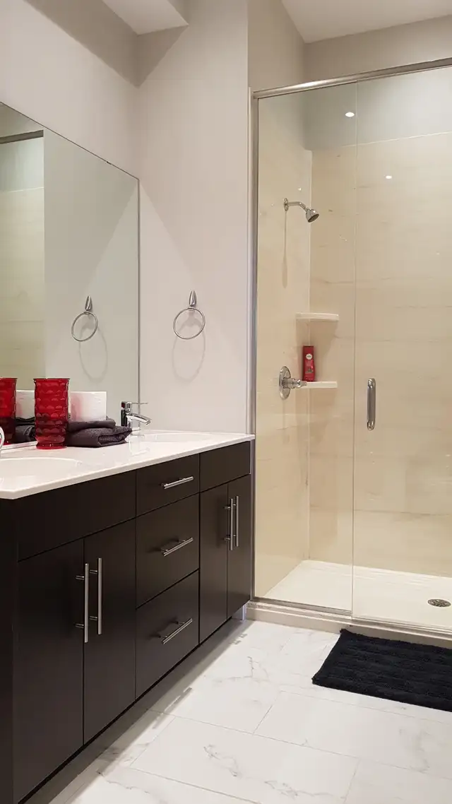 FANTASTIC OPPORTUNITY,LARGE 3BR 3BATH PENTH WALK TO SB HOSPITAL - Photo 8