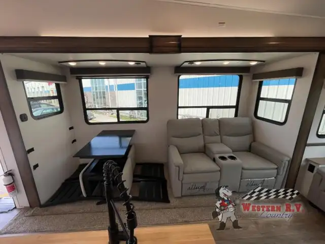 2022 Prime Time RV Crusader 335RLP - Photo 11