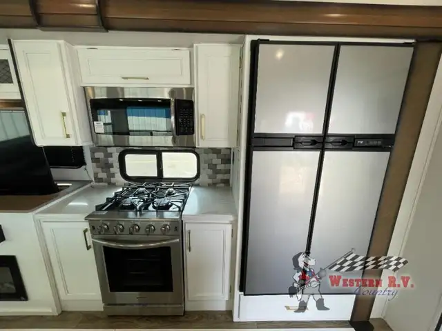 2022 Prime Time RV Crusader 335RLP - Photo 13