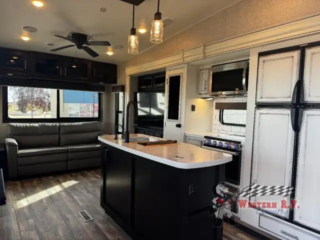 2022 Jayco Eagle 321RSTS - Photo 10