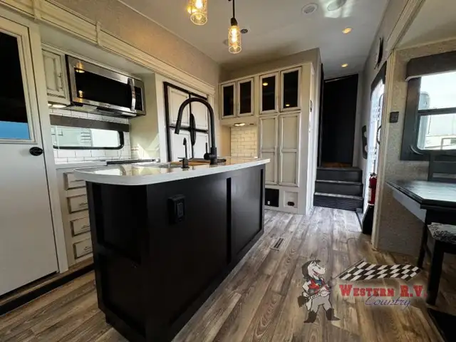 2022 Jayco Eagle 321RSTS - Photo 17