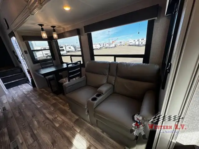 2022 Jayco Eagle 321RSTS - Photo 20