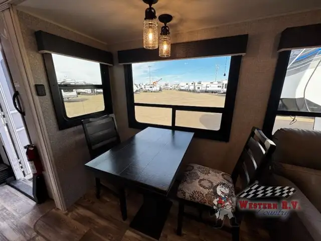 2022 Jayco Eagle 321RSTS - Photo 21