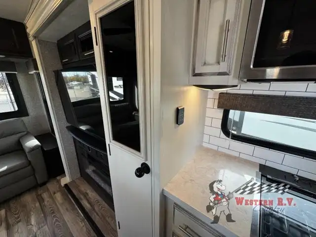 2022 Jayco Eagle 321RSTS - Photo 26