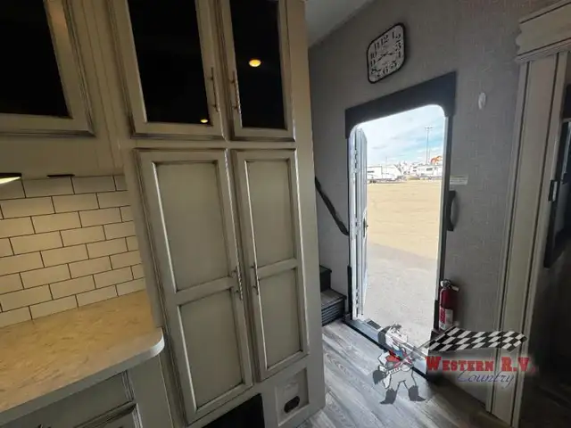 2022 Jayco Eagle 321RSTS - Photo 38