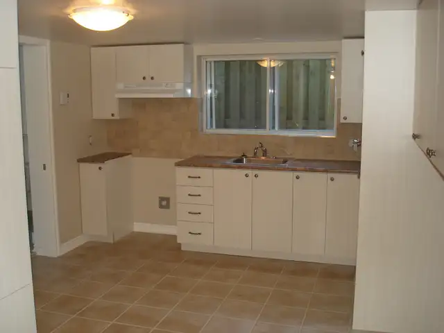 Rosemont semi-sous-sol 3 1/2 - Photo 2