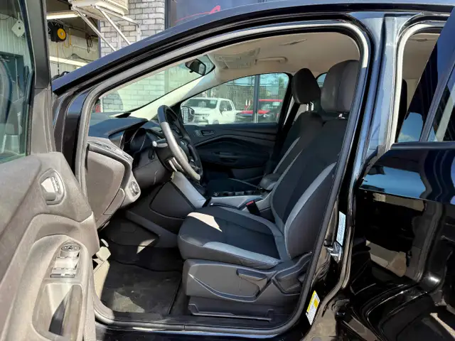 2013 Ford Escape S - Photo 24