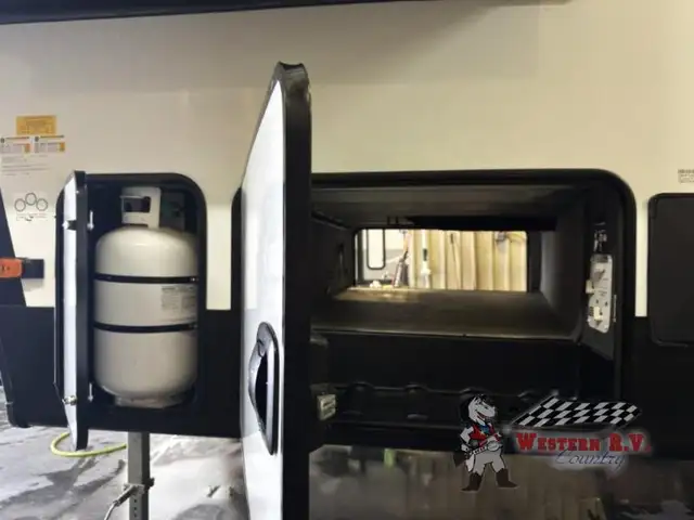 2026 Coachmen RV Chaparral Lite 30RLS - Photo 4