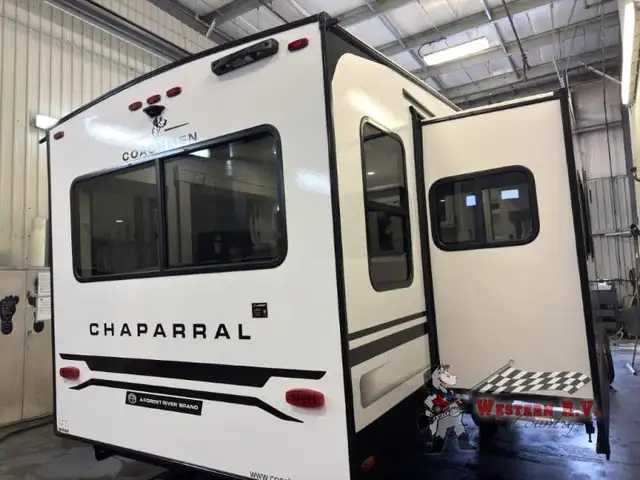 2026 Coachmen RV Chaparral Lite 30RLS - Photo 5