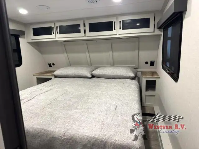 2026 Coachmen RV Chaparral Lite 30RLS - Photo 15