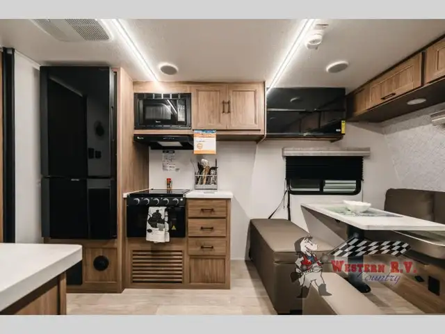 2026 Coachmen RV Freedom Express Select 249SE - Photo 4