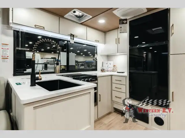 2026 Forest River RV Vibe 2600RK - Photo 8