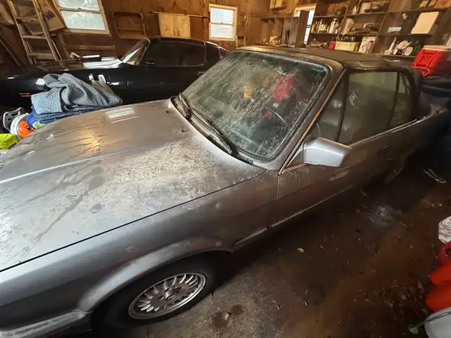 WE BUY YOUR OLD CAR - Photo 2