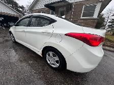 WE BUY YOUR OLD CAR - Photo 4