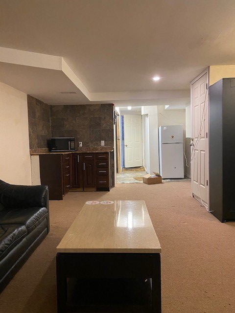 Brampton Apartment Available Call / Text Sam 416-880-6913 - Photo 5