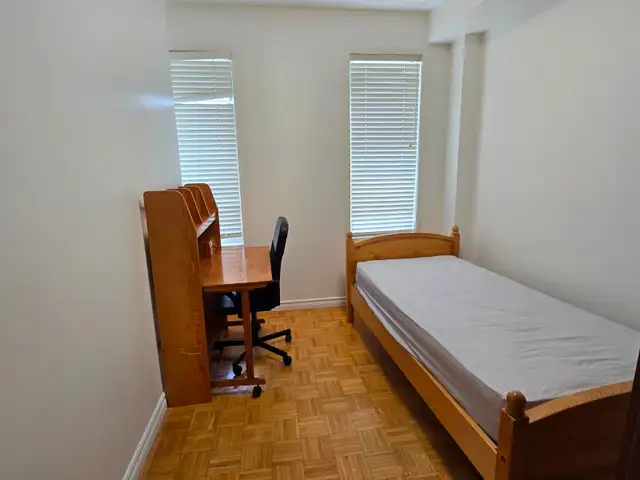 Room for Rent / York Uni. Village / North York