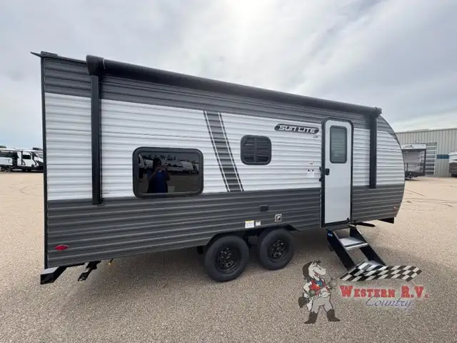 2026 Sunset Park RV Sun Lite LTD 21DB - Photo 3