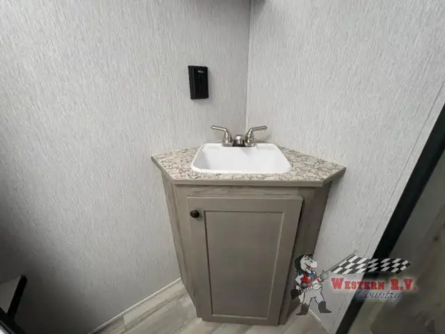 2026 Sunset Park RV Sun Lite LTD 21DB - Photo 14