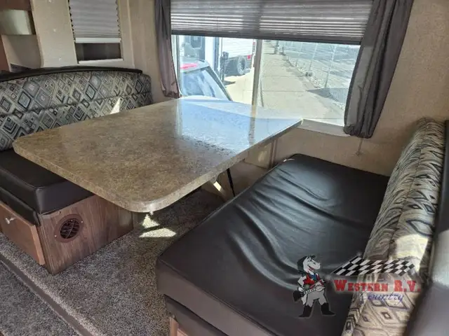 2019 Northwood Arctic Fox Camper 1140 Dry Bath - Photo 10