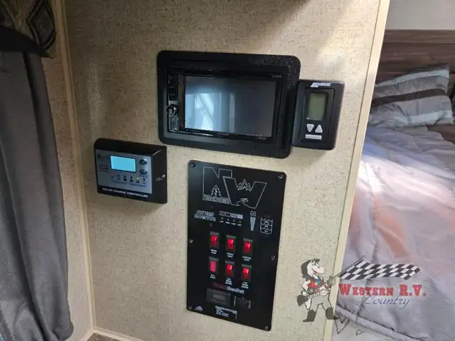 2019 Northwood Arctic Fox Camper 1140 Dry Bath - Photo 21