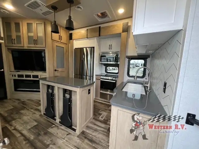 2022 Keystone RV Raptor 352 - Photo 8
