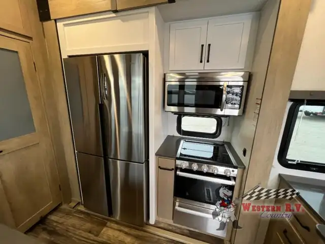 2022 Keystone RV Raptor 352 - Photo 10