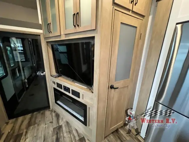 2022 Keystone RV Raptor 352 - Photo 11