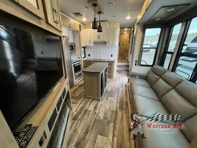 2022 Keystone RV Raptor 352 - Photo 19