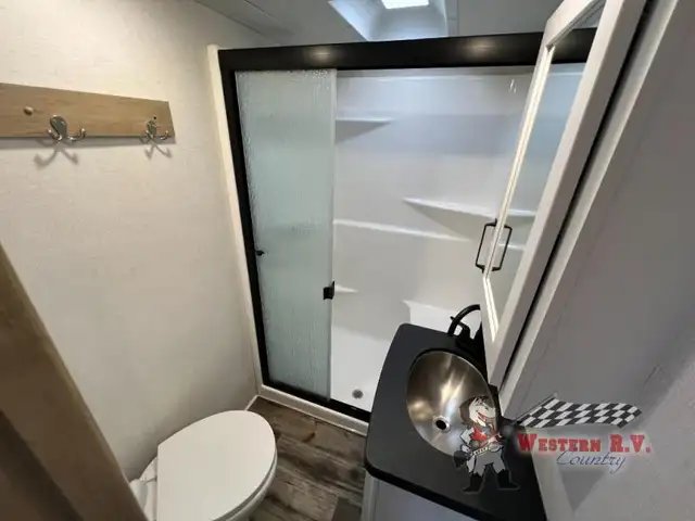 2022 Keystone RV Raptor 352 - Photo 21