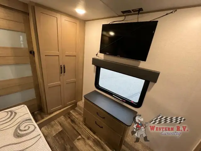 2022 Keystone RV Raptor 352 - Photo 23