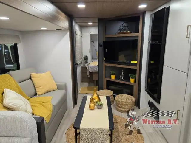 2026 Forest River RV Vibe 2600BH - Photo 10