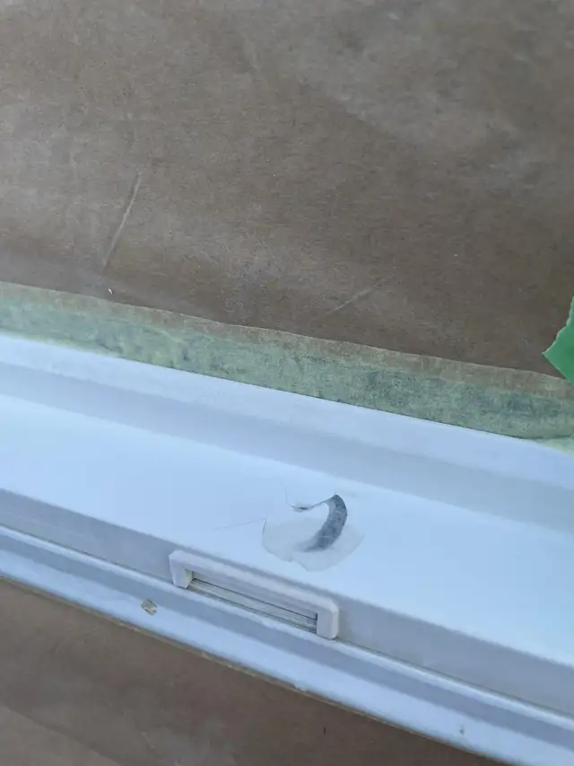 window hole repair wanted - Photo 6