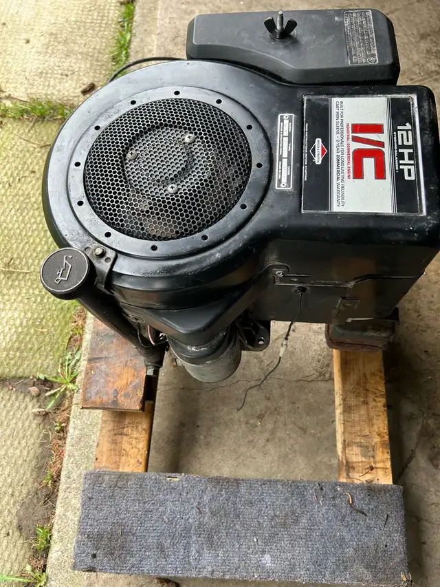 Briggs & Stratton 12hp Riding mower engine